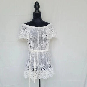 Seek the Label Boho Lace Shorts Romper Plunging V Neck Line White Size Small